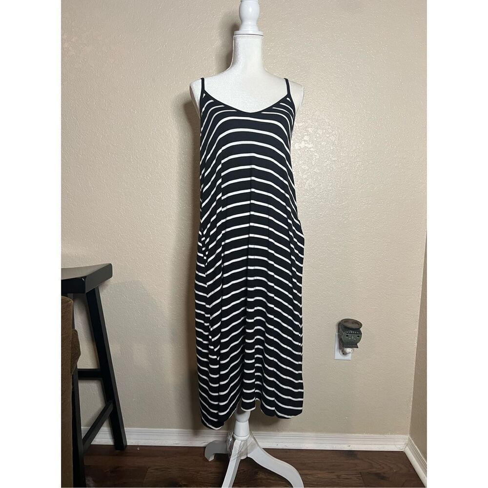Zenana soft slinky spaghetti strap summer calf length dress - size large